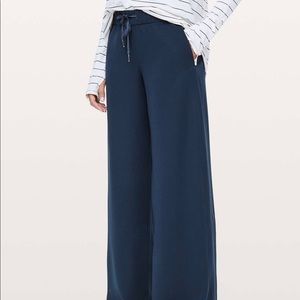 Lululemon pants